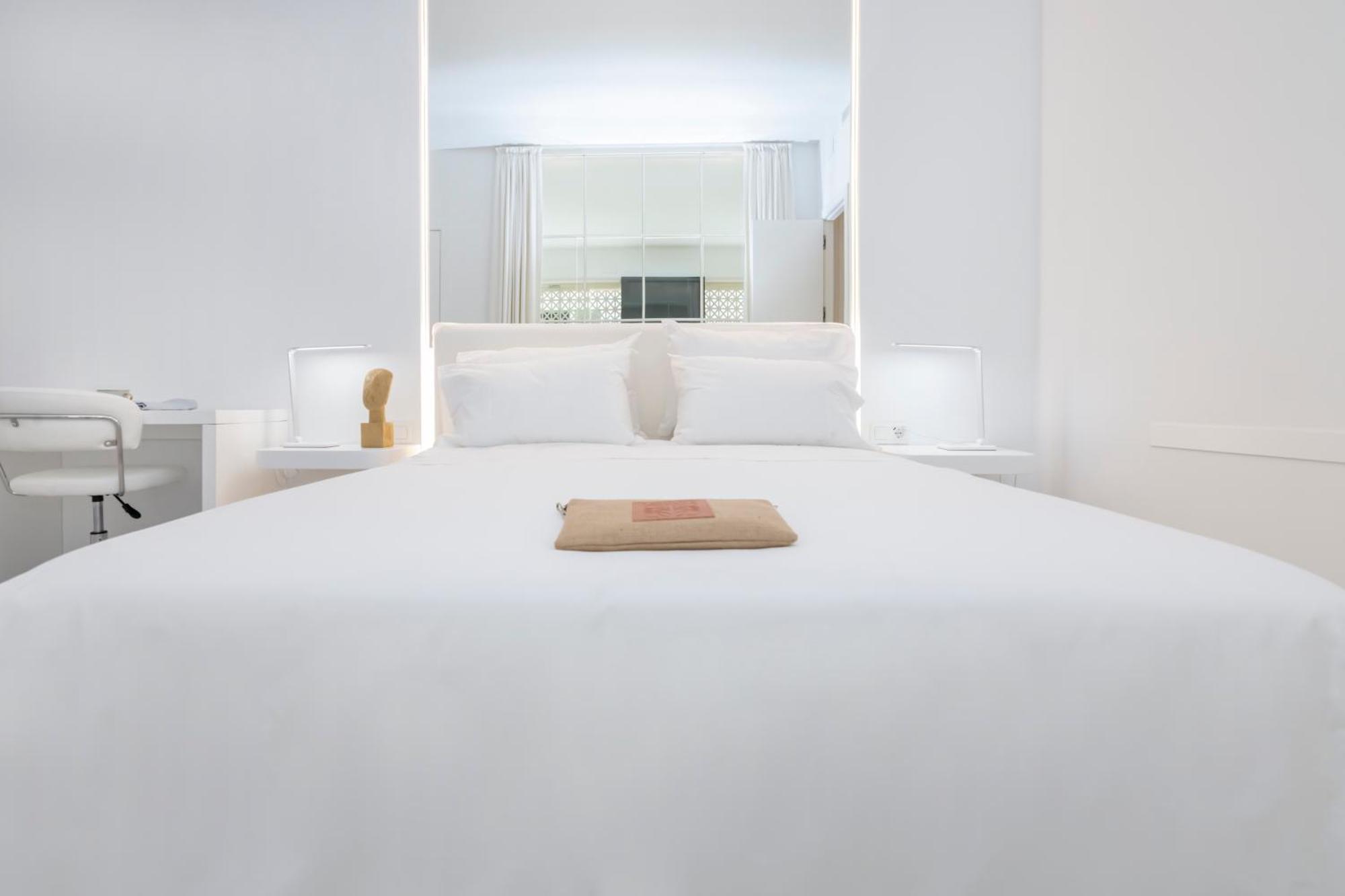 Apartament Bhost - Lumiere